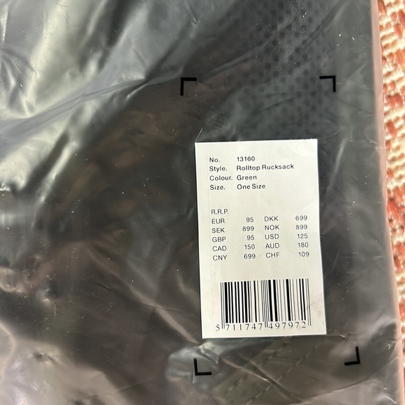 RAINS Rolltop Rucksack Green Backpack NWT - Picture 6 of 7